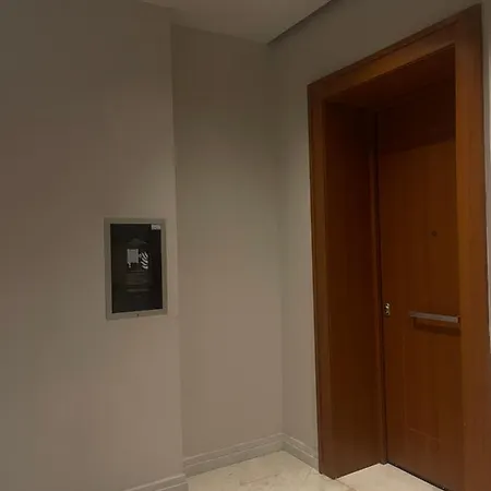 Art- Partment By Gabriel Apartment *